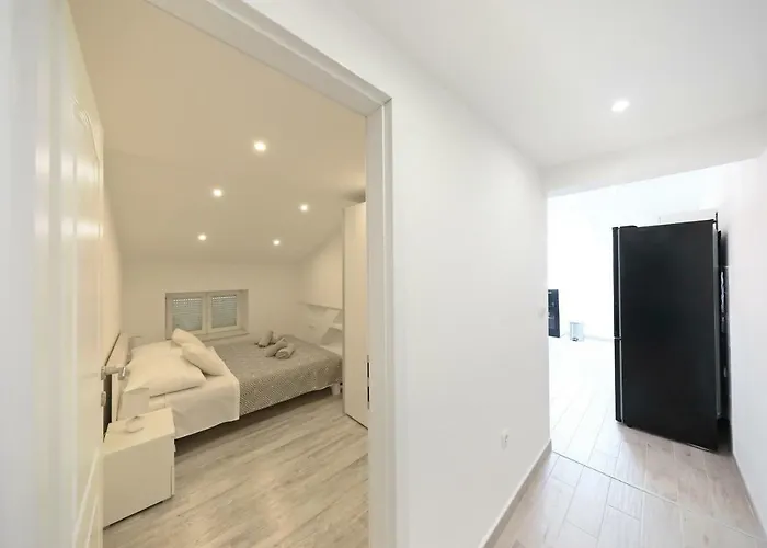 Апартаменты Three Wells Задар