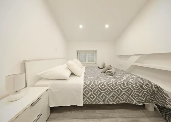 Three Wells Апартаменты *