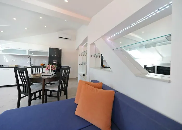 Three Wells Апартаменты *